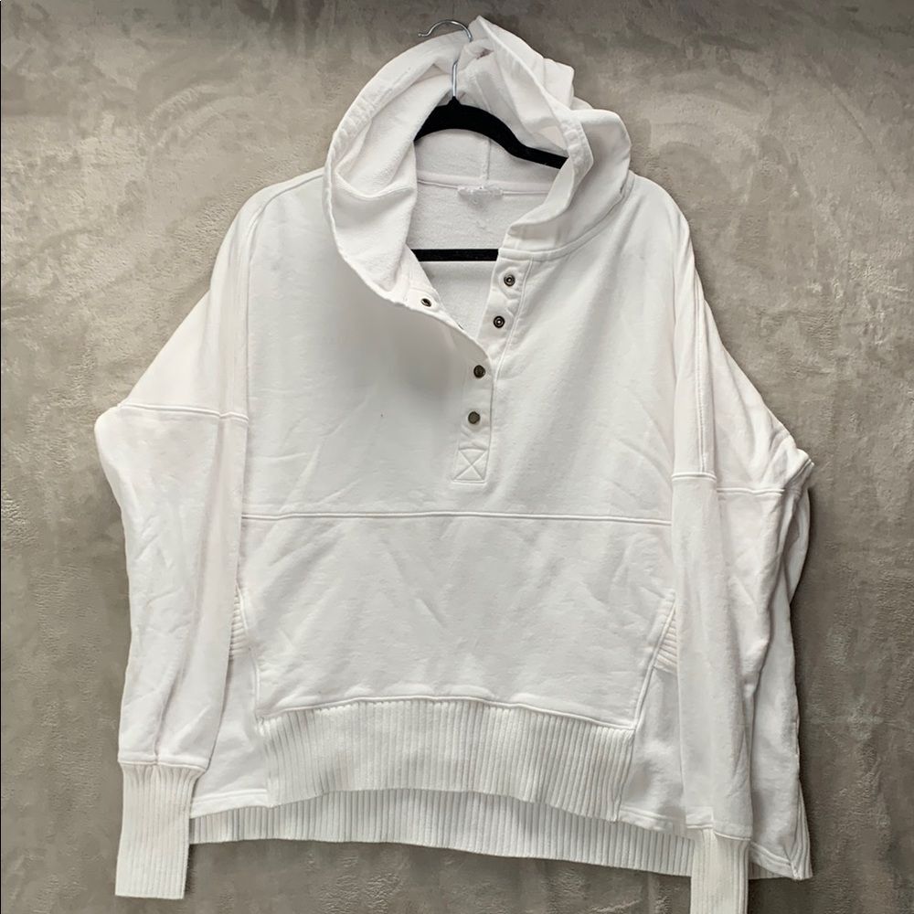 BUCKET LIST | MEDIUM WOMENS | PULL OVER   HOODED SWEATSHIRT in PURE WHITE